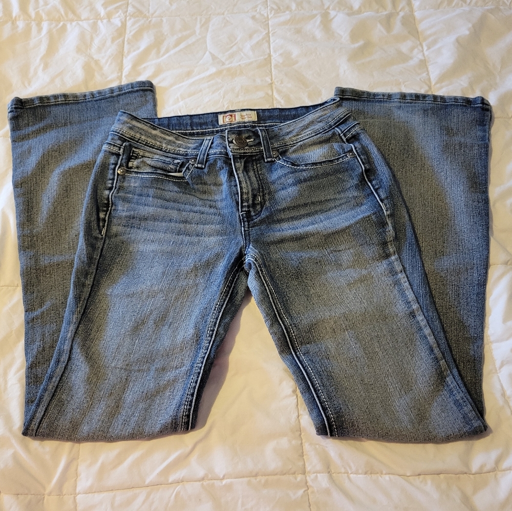 Lei Sophia Hipster Flarejeans size 5 regular